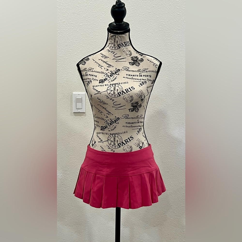 Pink Pleated Y2K Skirt